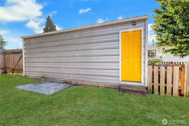 5631 S Birmingham Street, Tacoma, WA 98409