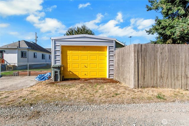 5631 S Birmingham Street, Tacoma, WA 98409