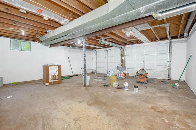 804 NW North Summit Circle, Blue Springs, MO 64015