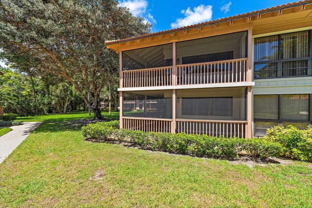 128 Brackenwood Road 128, Palm Beach Gardens, FL 33418