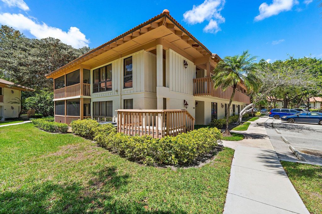 128 Brackenwood Road 128, Palm Beach Gardens, FL 33418