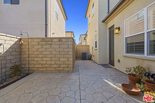21789 Propello Drive, Santa Clarita, CA 91350