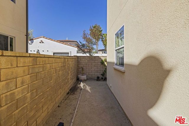21789 Propello Drive, Santa Clarita, CA 91350