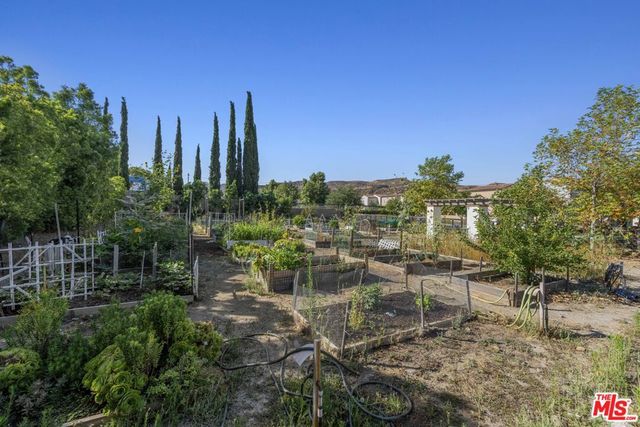 21789 Propello Drive, Santa Clarita, CA 91350