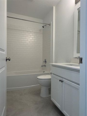 323 Seascape Drive, Fort Pierce, FL 34945