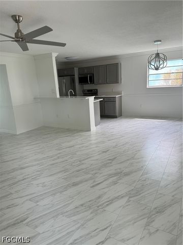 3225 E Riverside DR 54E, Fort Myers, FL 33916
