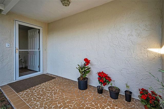 817 RIVERSIDE DRIVE, Tarpon Springs, FL 34689