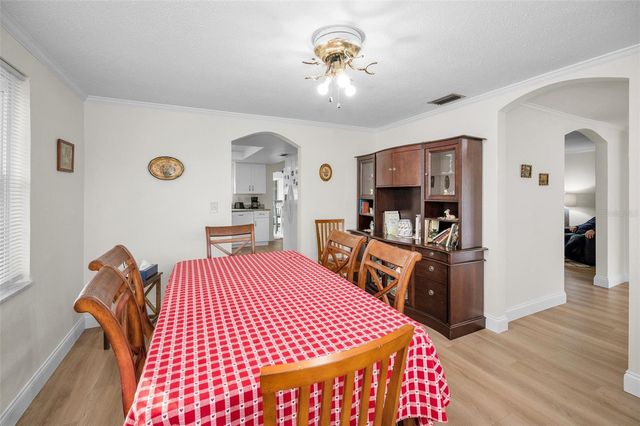 817 RIVERSIDE DRIVE, Tarpon Springs, FL 34689