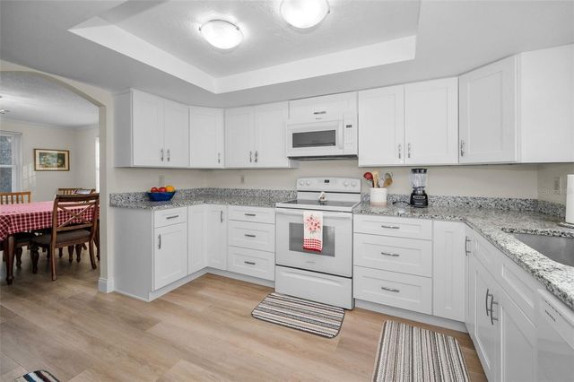817 RIVERSIDE DRIVE, Tarpon Springs, FL 34689