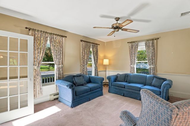 170 Park Ave, Bridgewater, MA 02324