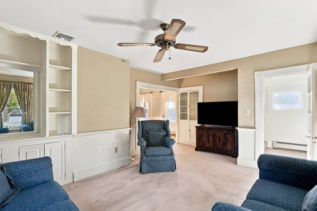170 Park Ave, Bridgewater, MA 02324