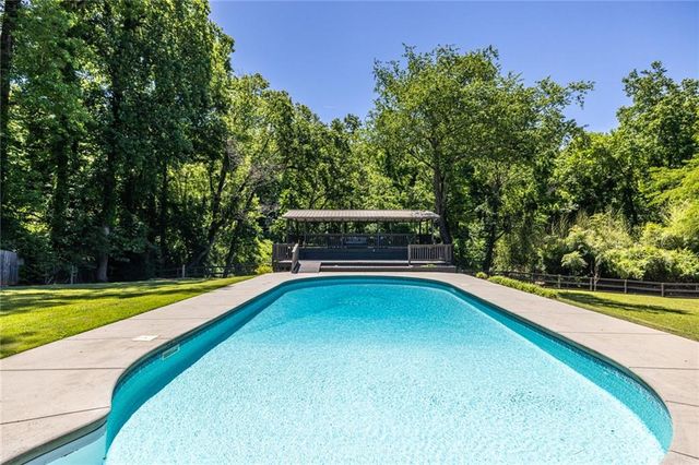 429 Valley Brook Drive NE, Atlanta, GA 30342