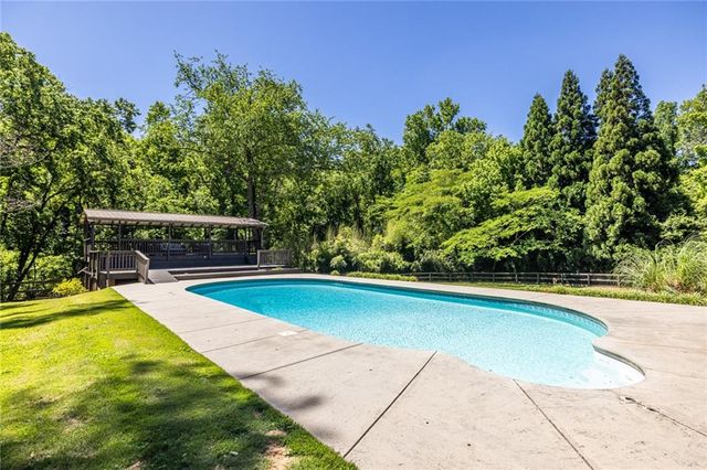 429 Valley Brook Drive NE, Atlanta, GA 30342