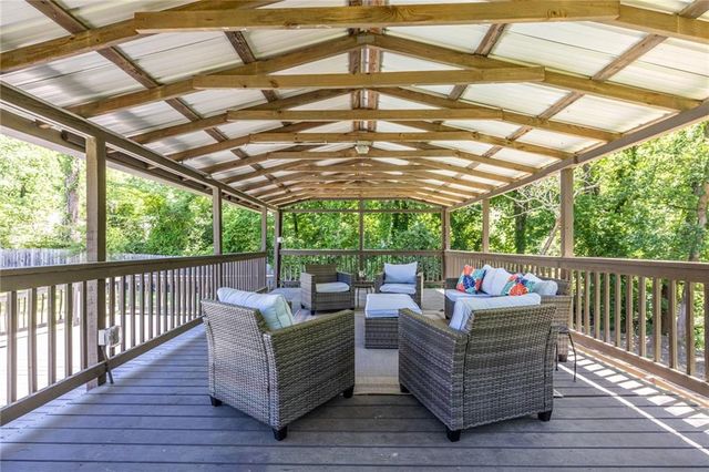 429 Valley Brook Drive NE, Atlanta, GA 30342