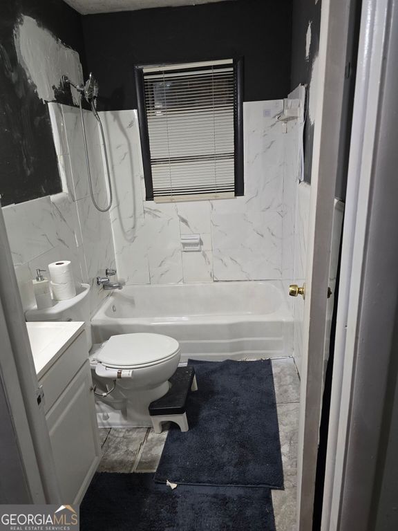 838 Woods Drive NW, Atlanta, GA 30318 — photo 4