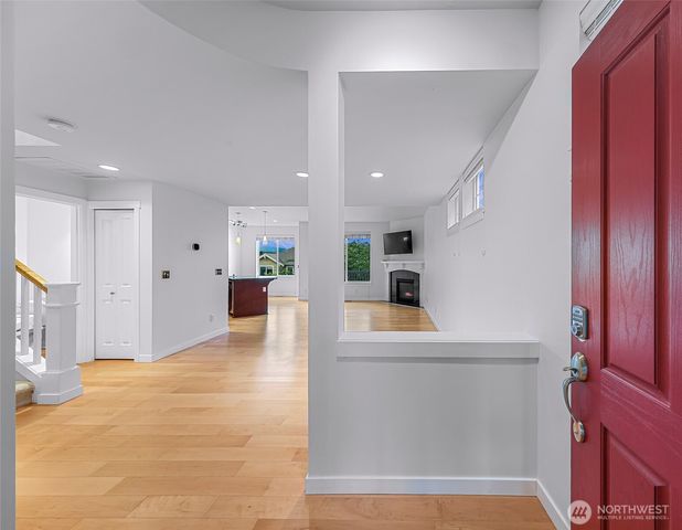 1757 9th Court NE, Issaquah, WA 98029