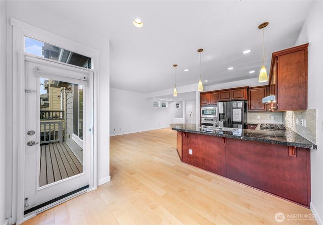 1757 9th Court NE, Issaquah, WA 98029