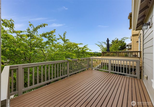 1757 9th Court NE, Issaquah, WA 98029