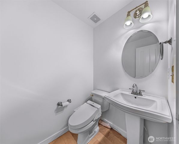 1757 9th Court NE, Issaquah, WA 98029
