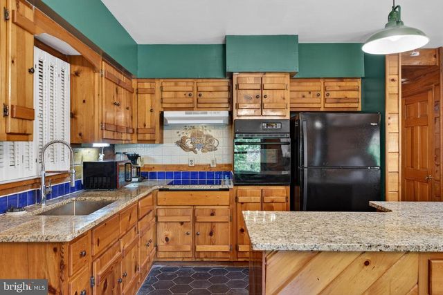 13016 BELLE MEADE LN, Markham, VA 22643