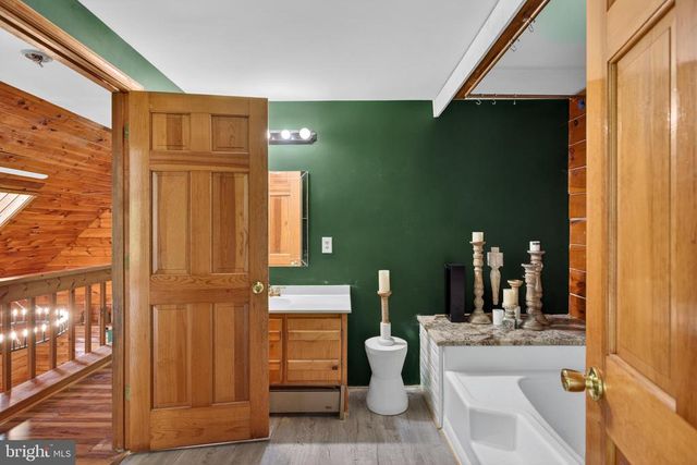 13016 BELLE MEADE LN, Markham, VA 22643