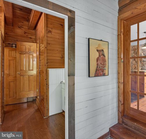 13016 BELLE MEADE LN, Markham, VA 22643