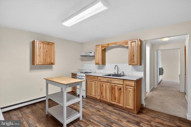 13016 BELLE MEADE LN, Markham, VA 22643