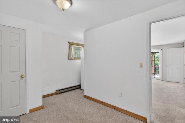 13016 BELLE MEADE LN, Markham, VA 22643