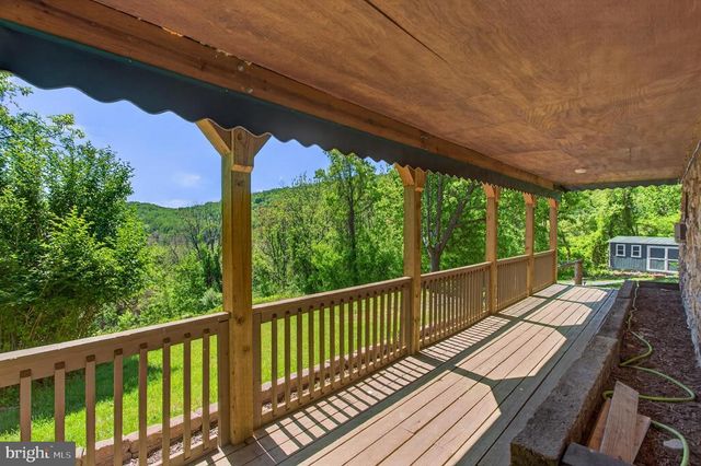 13016 BELLE MEADE LN, Markham, VA 22643
