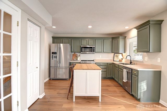 1387 Kelly Marie Court, Miamisburg, OH 45342