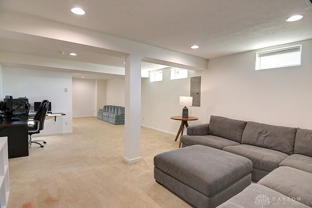 1387 Kelly Marie Court, Miamisburg, OH 45342