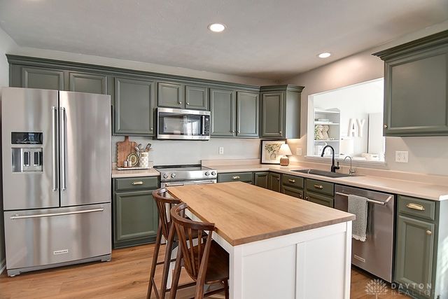 1387 Kelly Marie Court, Miamisburg, OH 45342