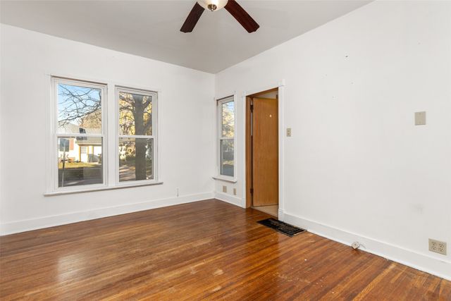 826 Duff Avenue, Ames, IA 50010