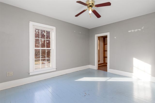 826 Duff Avenue, Ames, IA 50010