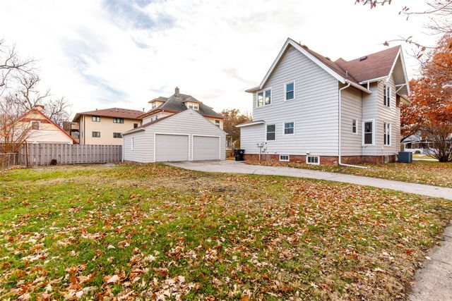 826 Duff Avenue, Ames, IA 50010