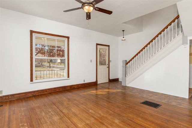 826 Duff Avenue, Ames, IA 50010