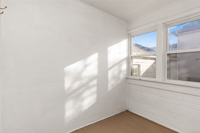 826 Duff Avenue, Ames, IA 50010