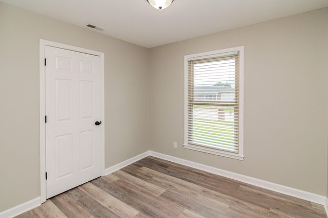 826 Mildred Street, Versailles, KY 40383