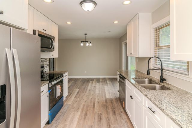 826 Mildred Street, Versailles, KY 40383