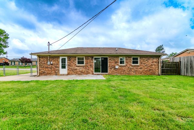 826 Mildred Street, Versailles, KY 40383