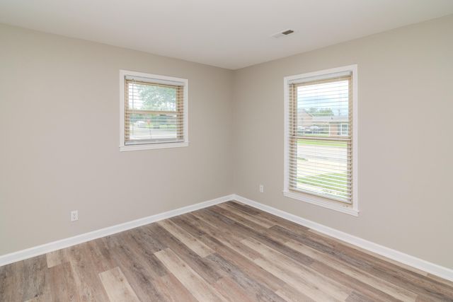 826 Mildred Street, Versailles, KY 40383