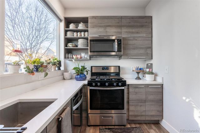 1075 Depew Street, Lakewood, CO 80214