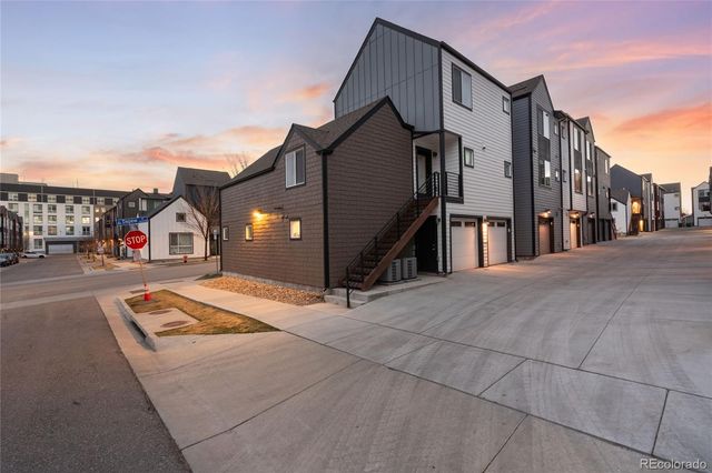 1075 Depew Street, Lakewood, CO 80214