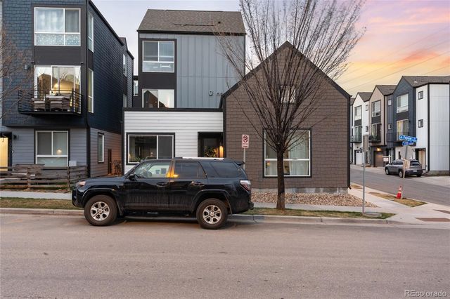 1075 Depew Street, Lakewood, CO 80214