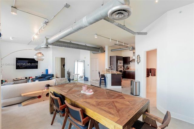 700 NE 25th St 2002, Miami, FL 33137