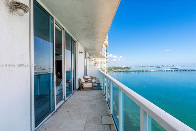 700 NE 25th St 2002, Miami, FL 33137