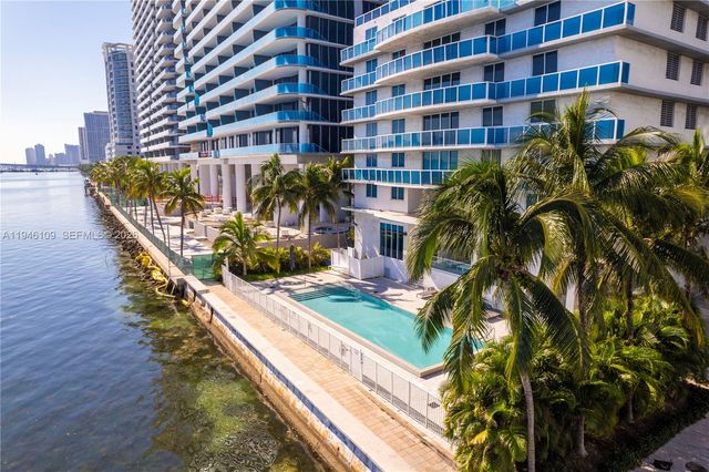 700 NE 25th St 2002, Miami, FL 33137