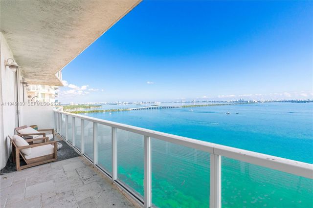 700 NE 25th St 2002, Miami, FL 33137