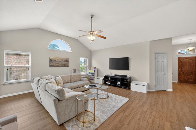 7516 Red Stag Street, Arlington, TX 76002