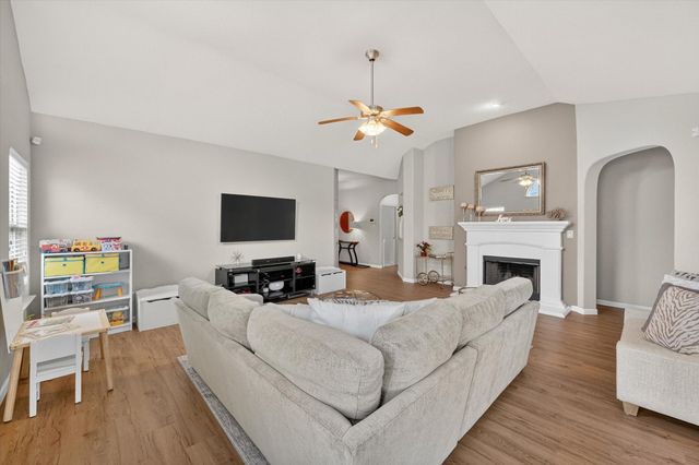 7516 Red Stag Street, Arlington, TX 76002